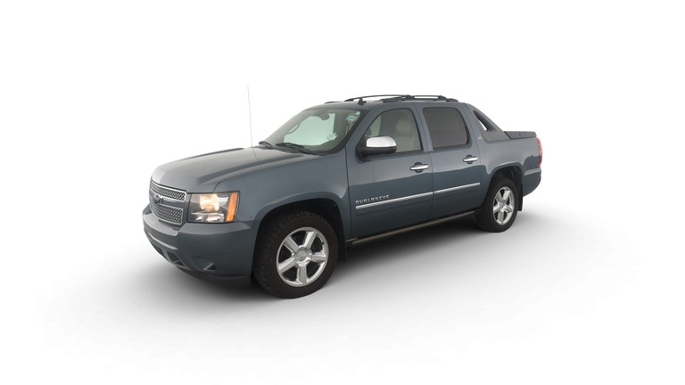 2011 Chevrolet Avalanche vehicle photo