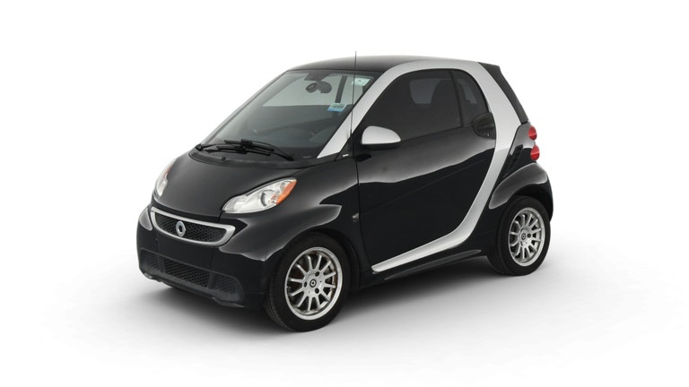 2013 smart fortwo vehicle photo