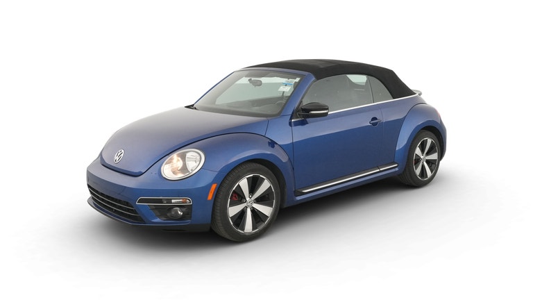 2013 Volkswagen Beetle vehicle photo