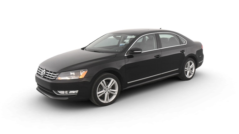 2013 Volkswagen Passat vehicle photo