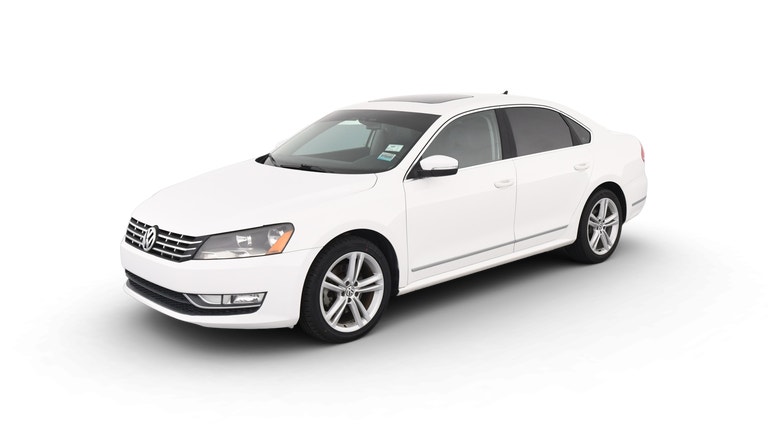 2013 Volkswagen Passat vehicle photo