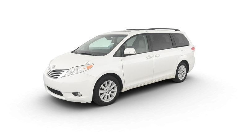 2014 Toyota Sienna vehicle photo