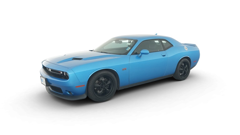 2015 Dodge Challenger vehicle photo