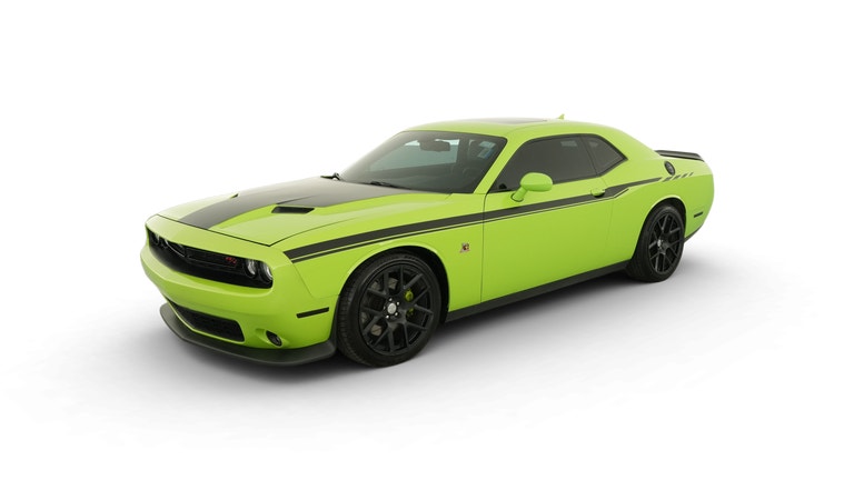 2015 Dodge Challenger vehicle photo