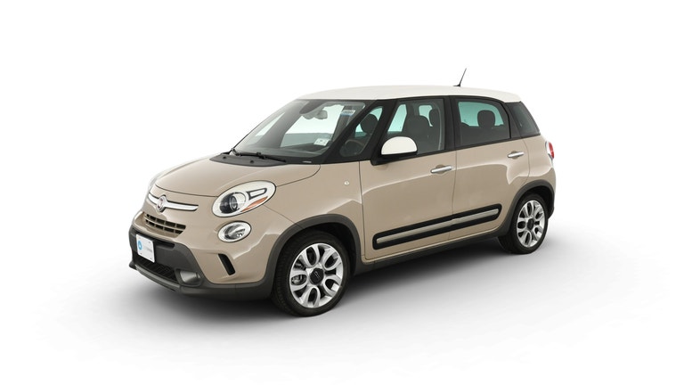 2015 FIAT 500L vehicle photo