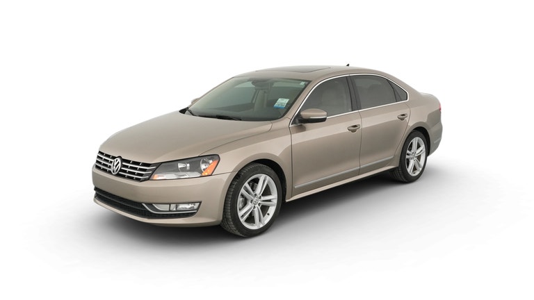 2015 Volkswagen Passat vehicle photo