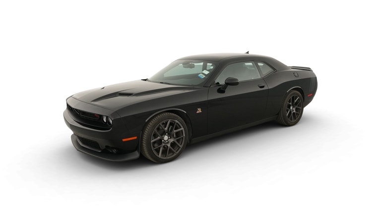 2016 Dodge Challenger vehicle photo