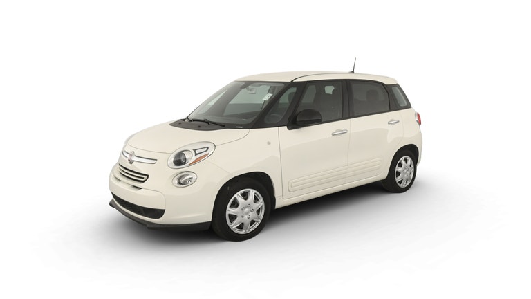 2016 FIAT 500L vehicle photo