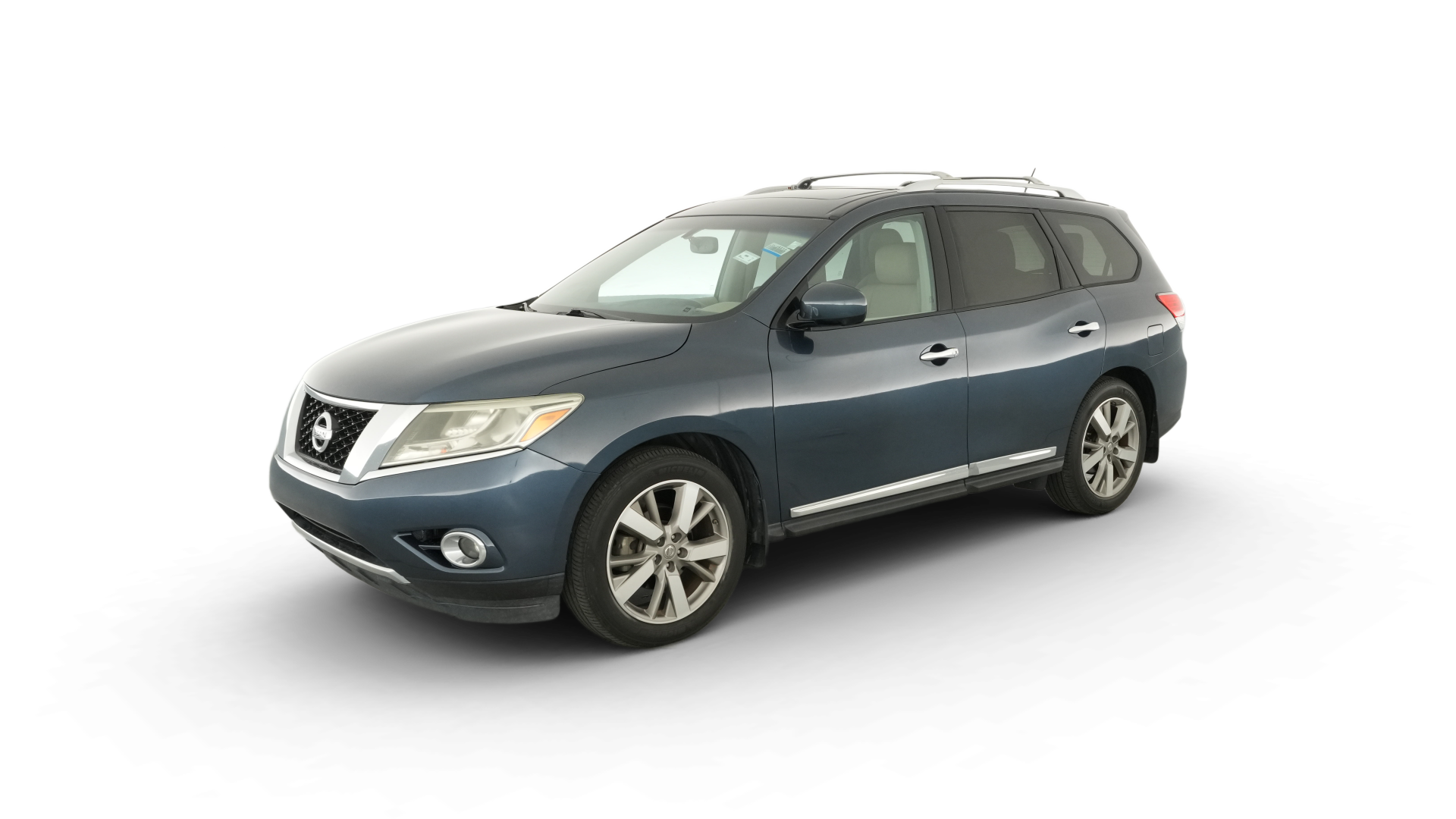 2016 Nissan Pathfinder vehicle photo