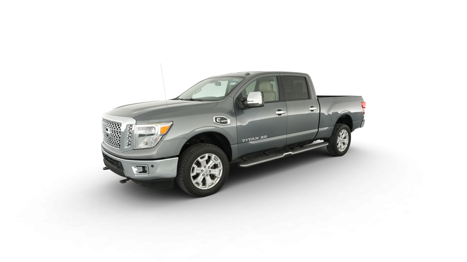 2016 Nissan TITAN XD Crew Cab vehicle photo