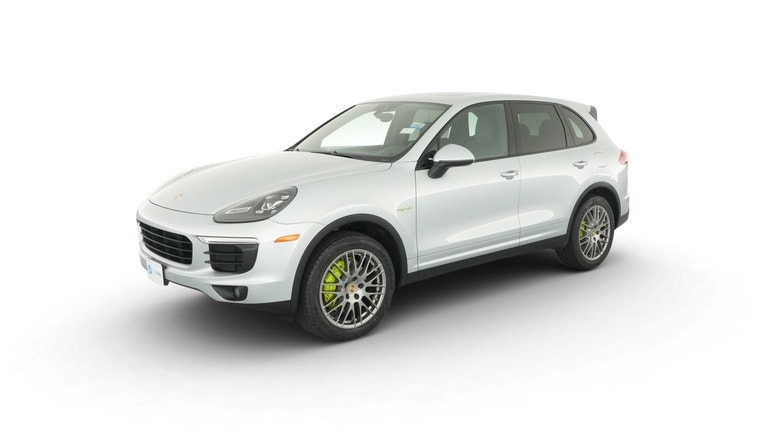2016 Porsche Cayenne vehicle photo