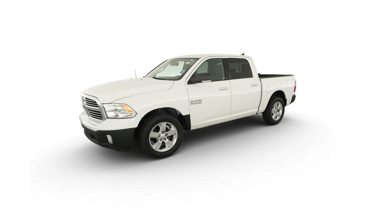2016 Ram 1500 Crew Cab vehicle photo