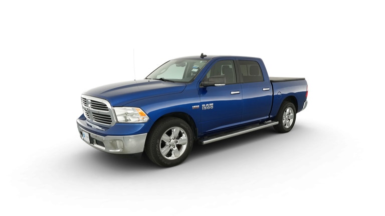 2016 Ram 1500 Crew Cab vehicle photo
