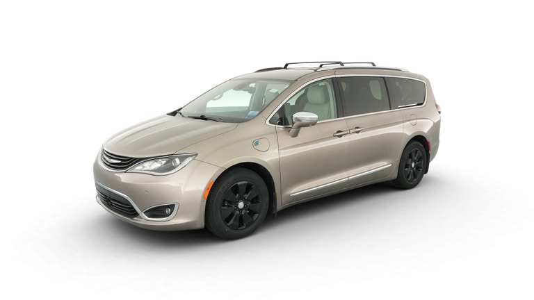 2017 Chrysler Pacifica Hybrid vehicle photo