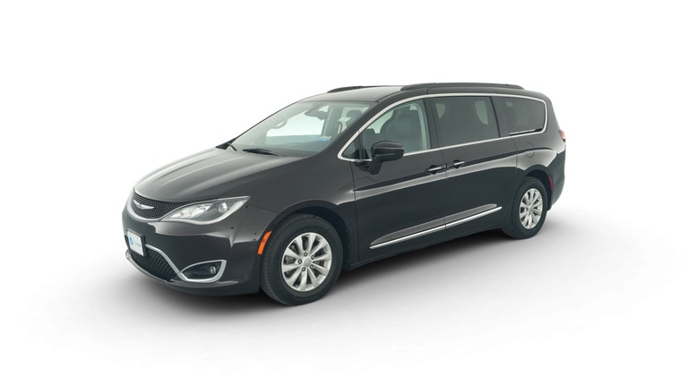 2017 Chrysler Pacifica vehicle photo