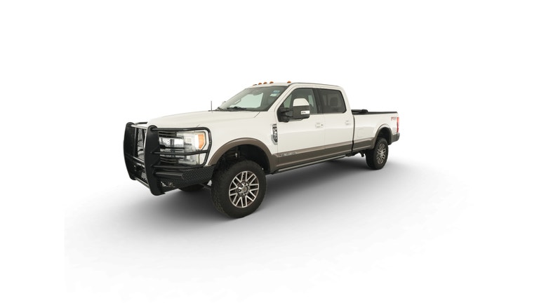 2017 Ford F350 Super Duty Crew Cab vehicle photo