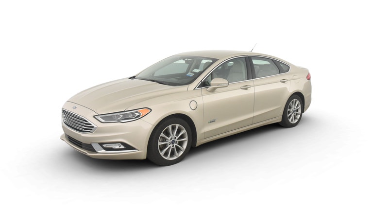 2017 Ford Fusion Energi vehicle photo