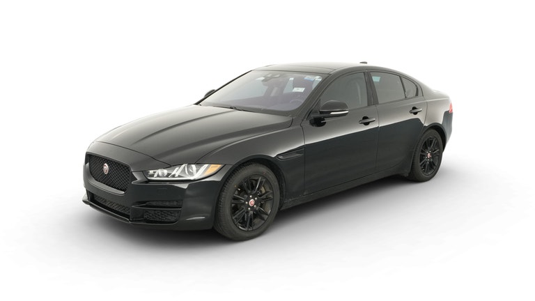2017 Jaguar XE vehicle photo