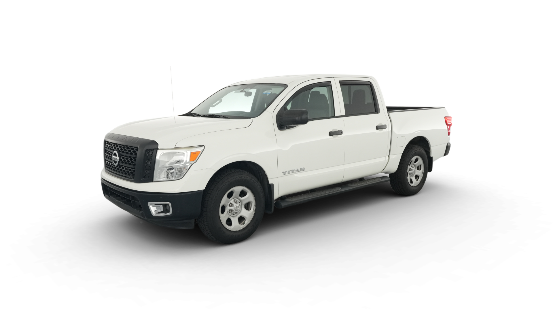 2017 Nissan Titan Crew Cab vehicle photo