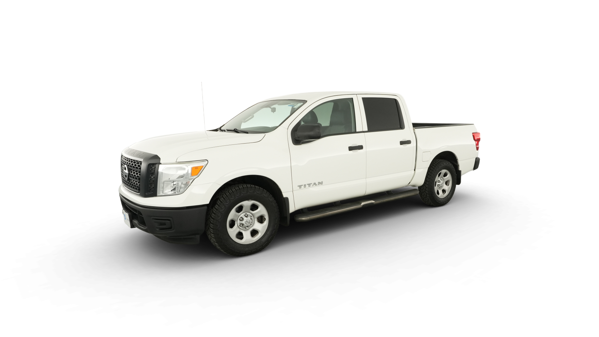 2017 Nissan Titan Crew Cab vehicle photo