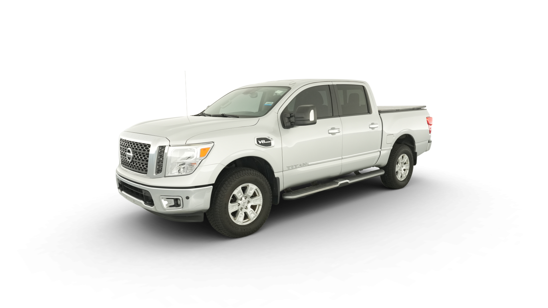2017 Nissan Titan Crew Cab vehicle photo