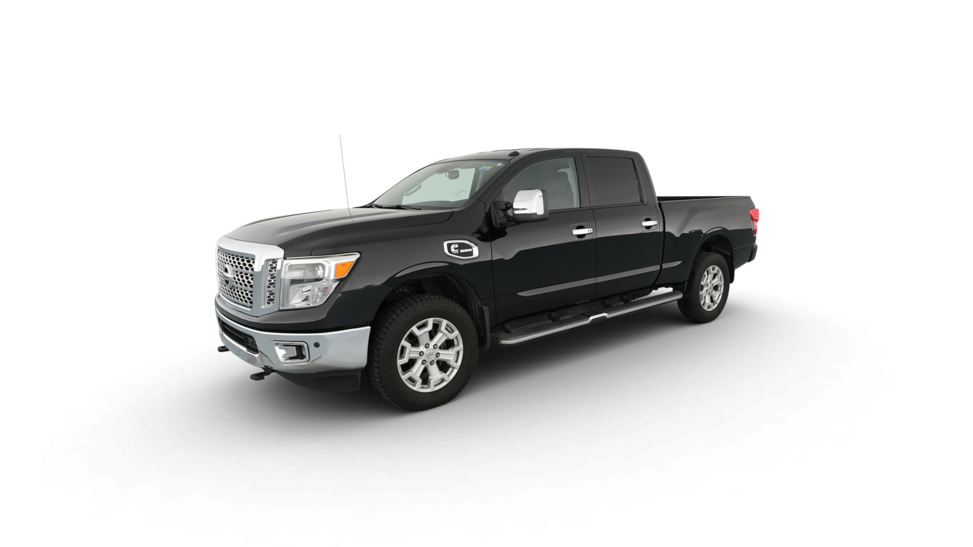 2017 Nissan TITAN XD Crew Cab vehicle photo