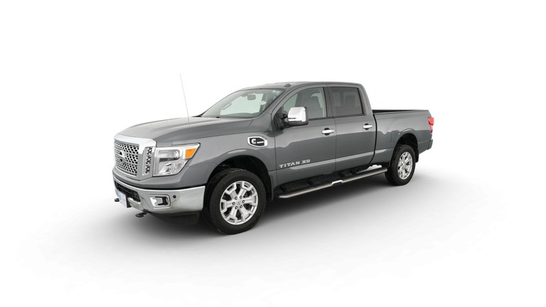 2017 Nissan TITAN XD Crew Cab vehicle photo