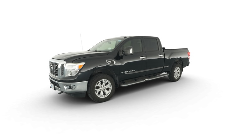 2017 Nissan TITAN XD Crew Cab vehicle photo