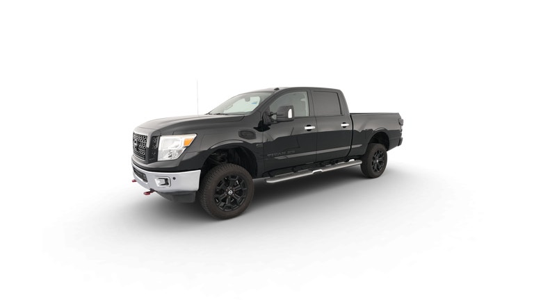 2017 Nissan TITAN XD Crew Cab vehicle photo