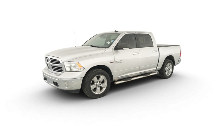 2017 Ram 1500 Crew Cab vehicle photo