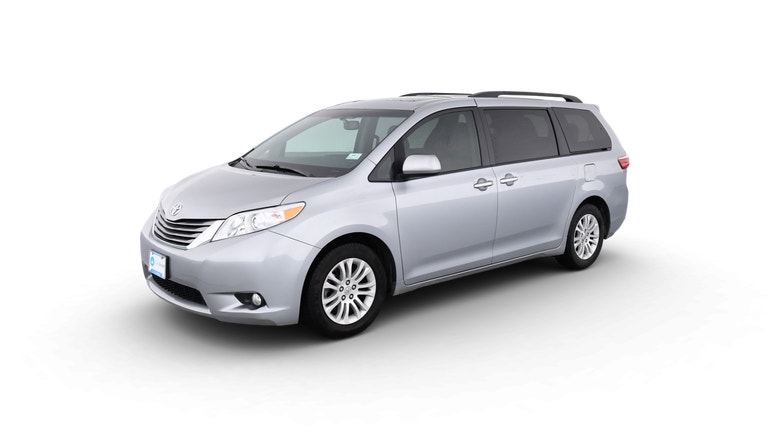 2017 Toyota Sienna vehicle photo