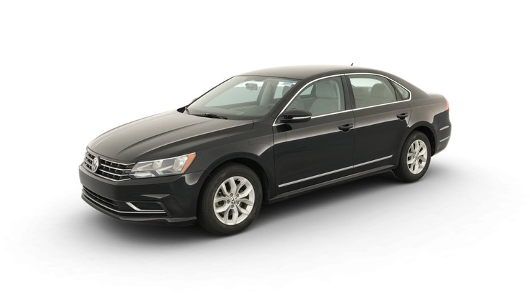 2017 Volkswagen Passat vehicle photo
