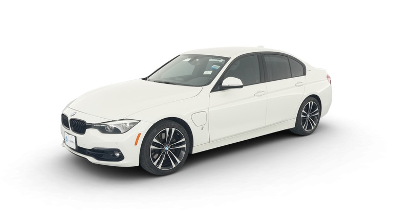 2018 BMW 3 Series vehicle photo