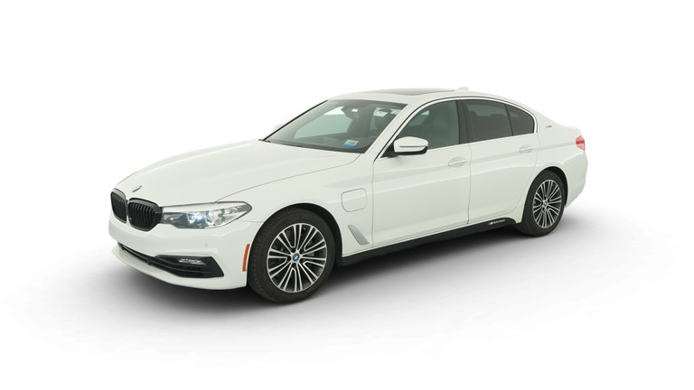 2018 BMW 5 Series vehicle photo