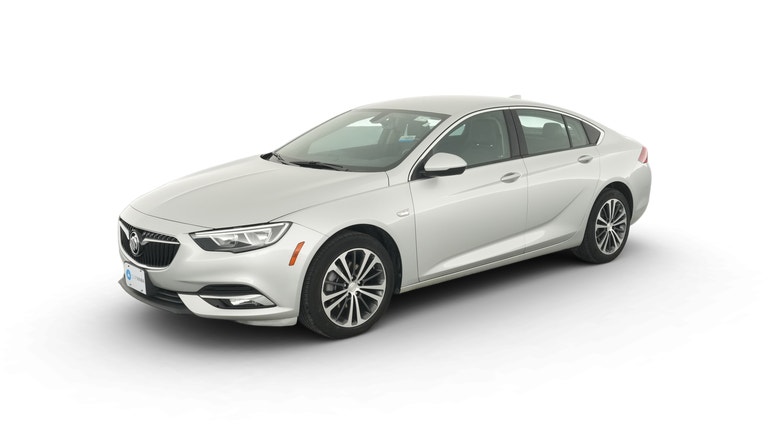 2018 Buick Regal Sportback vehicle photo