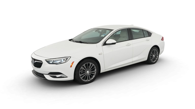 2018 Buick Regal Sportback vehicle photo