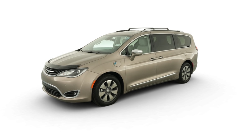2018 Chrysler Pacifica Hybrid vehicle photo