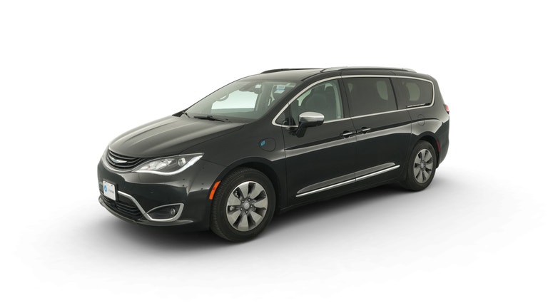 2018 Chrysler Pacifica Hybrid vehicle photo