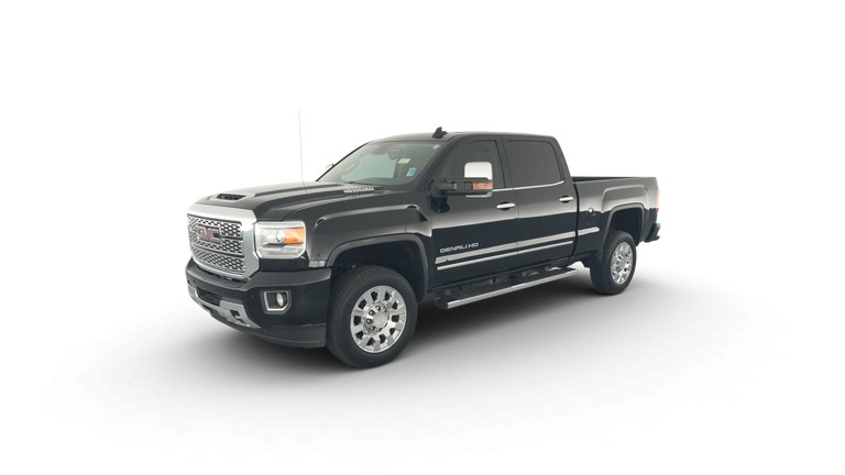 2018 GMC Sierra 2500 HD Crew Cab vehicle photo
