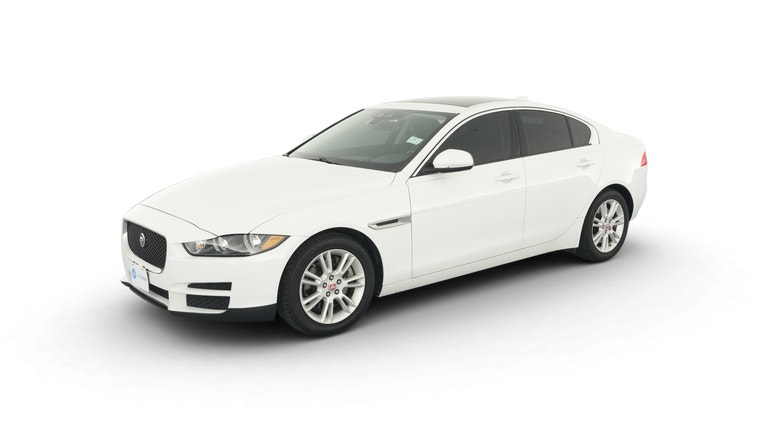 2018 Jaguar XE vehicle photo