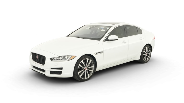 2018 Jaguar XE vehicle photo