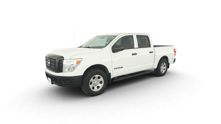 2018 Nissan Titan Crew Cab vehicle photo