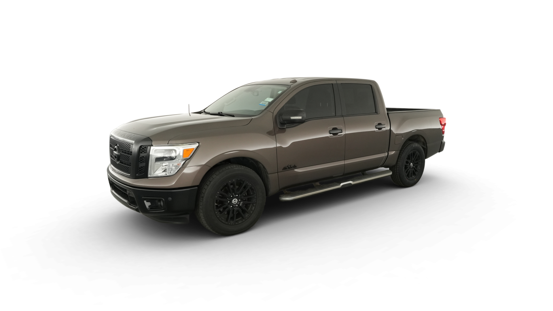 2018 Nissan Titan Crew Cab vehicle photo