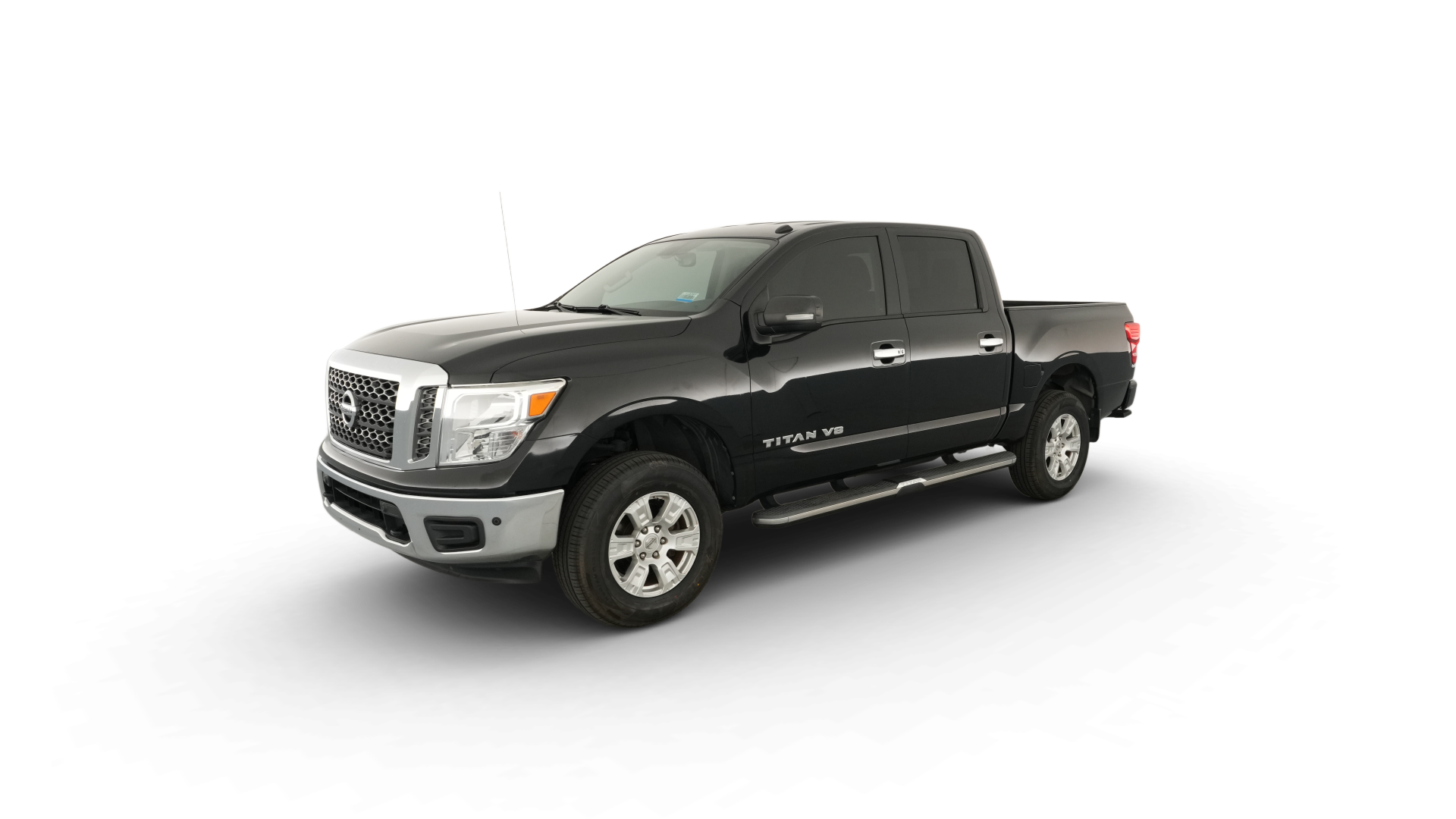 2018 Nissan Titan Crew Cab vehicle photo