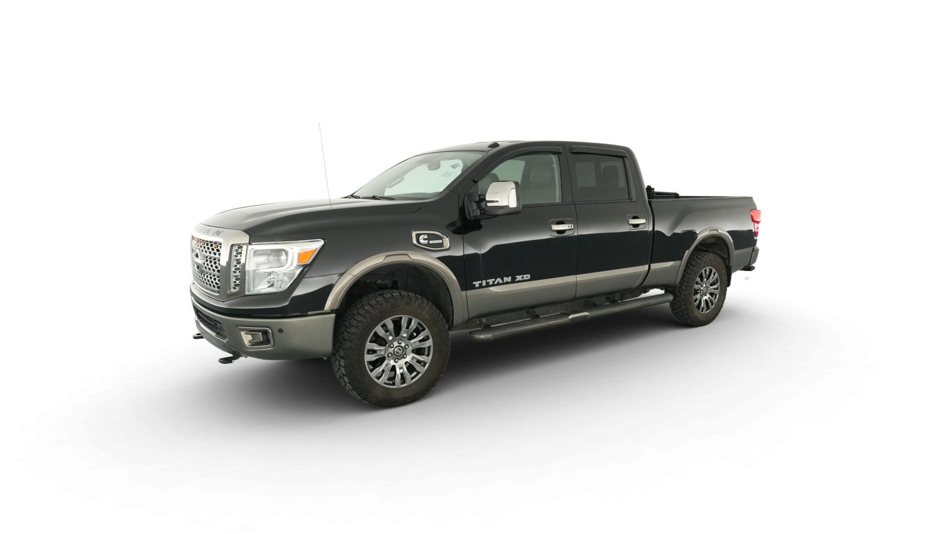 2018 Nissan TITAN XD Crew Cab vehicle photo