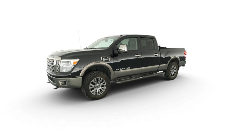 2018 Nissan TITAN XD Crew Cab vehicle photo