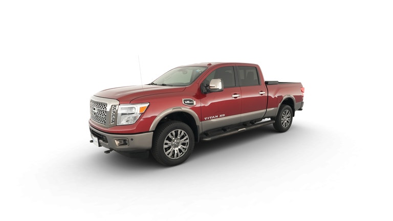 2018 Nissan TITAN XD Crew Cab vehicle photo