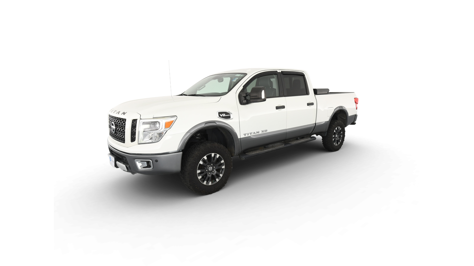 2018 Nissan TITAN XD Crew Cab vehicle photo
