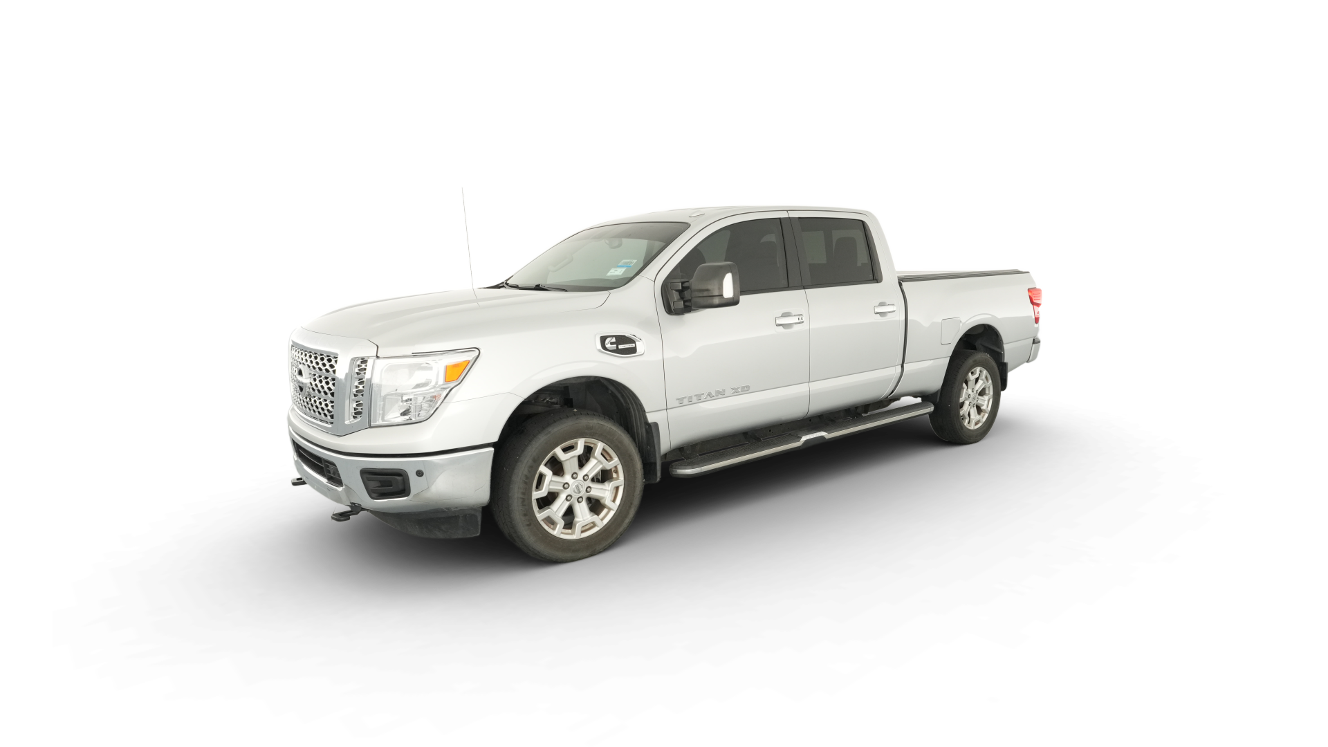 2018 Nissan TITAN XD Crew Cab vehicle photo