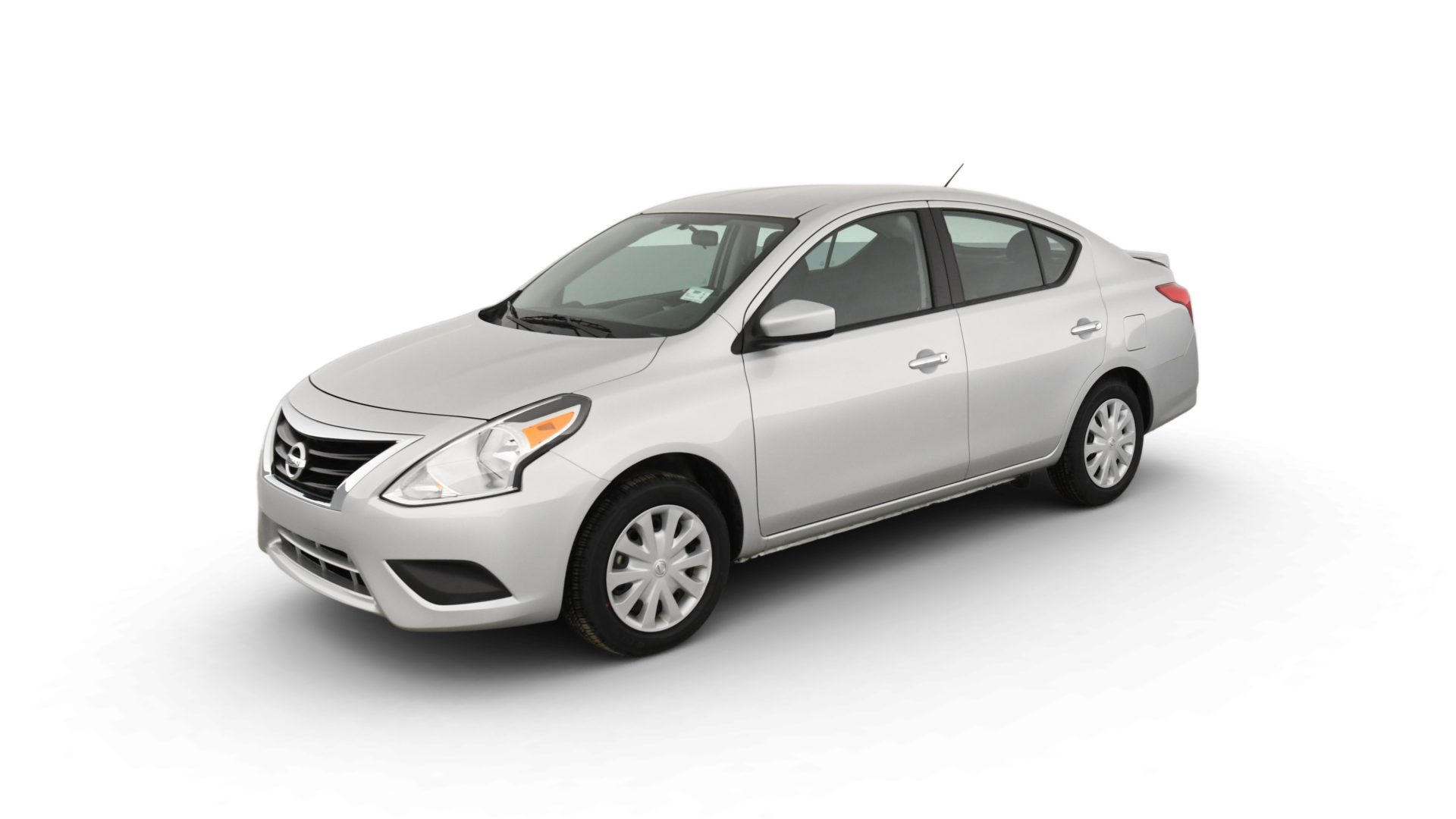 2018 white nissan versa